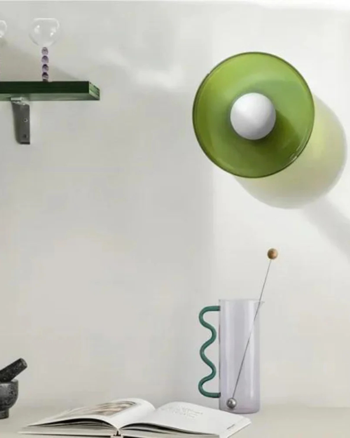 Umělecká Dekorativní Lampa ze Skla a Železa – Moderní Design pro Elegantní Interiéry, Vícebarevná 25 cm 5