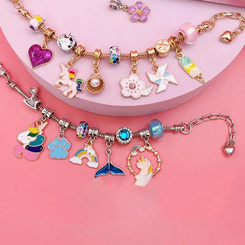 Adventní kalendář - sada náramků s přívěsky pro děti, 24 unikátních přívěsků a prodlužovací řetízek – kreativní vánoční aktivita 6