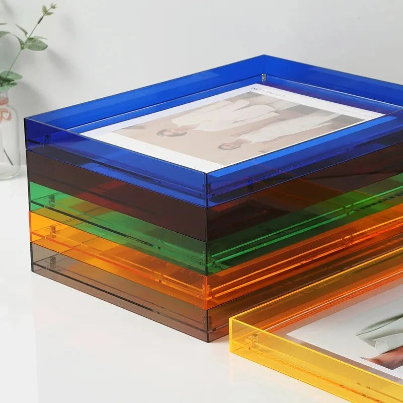Akrilový rám na fotografie s barevným designem, moderní transparentní dekorace s jednoduchou montáží, ideální pro 2