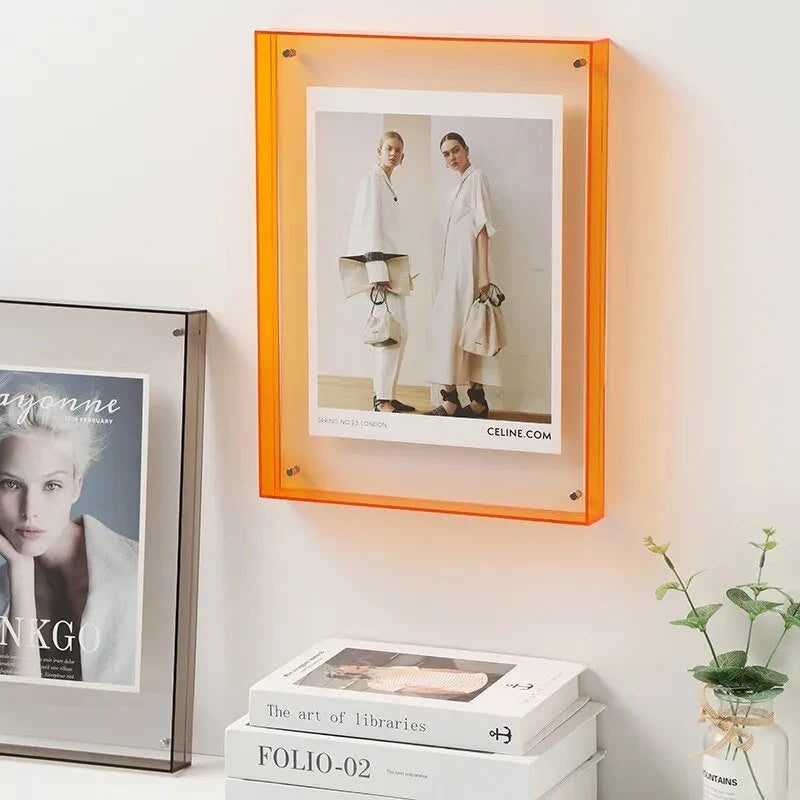 Akrilový rám na fotografie s barevným designem, moderní transparentní dekorace s jednoduchou montáží, ideální pro 4