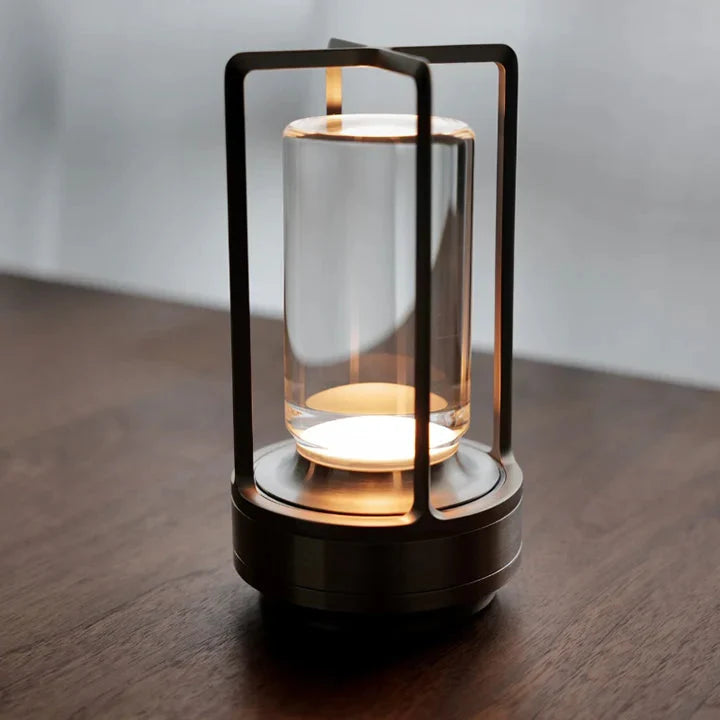 Bezdrátová LED stolní lampa s teplým bílým světlem a skandinávským designem, ideální pro 0