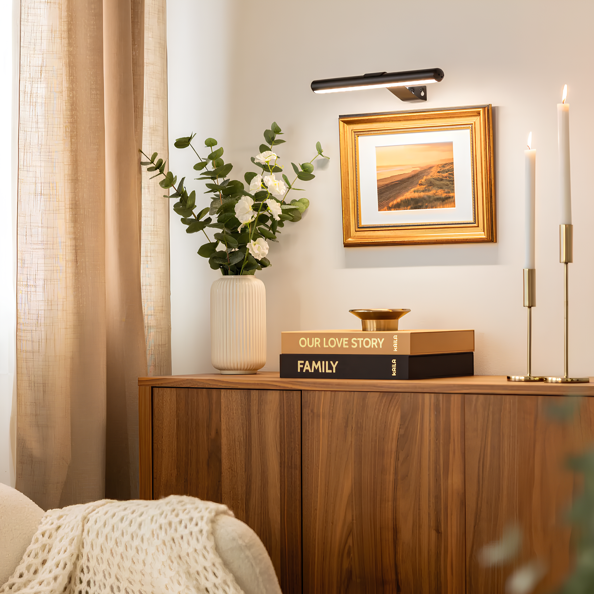 Bezdrátová LED lampa s nastavitelným úhlem paprsku, hliník a železo, 3 barvy světla, nabíjení přes USB-C, PanelBeam 4