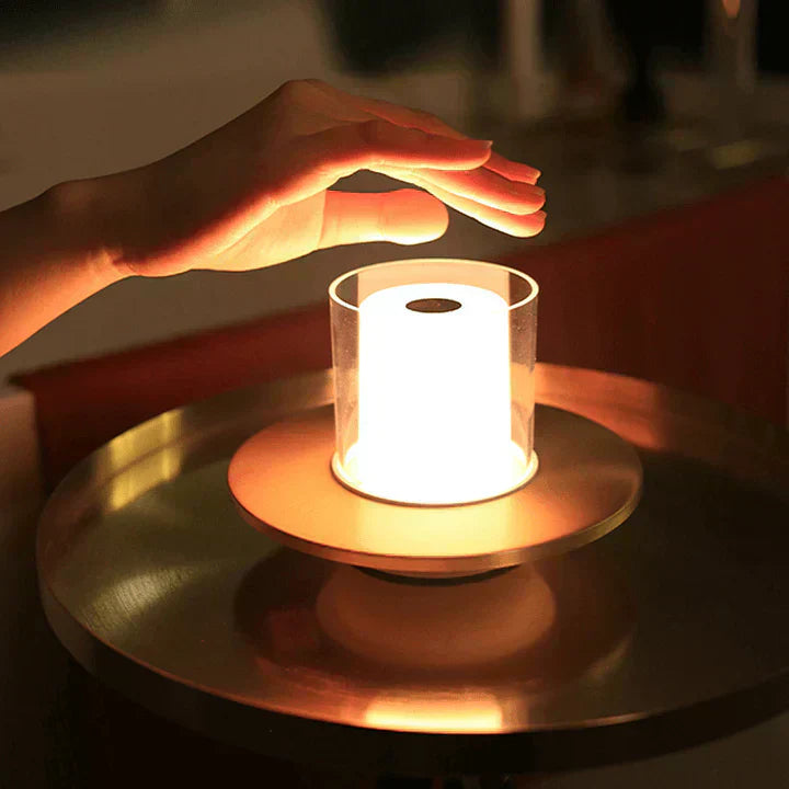 Bezdrátová stolní lampa s bezdotykovým indukčním ovládáním – moderní design z kovu a plastu 4