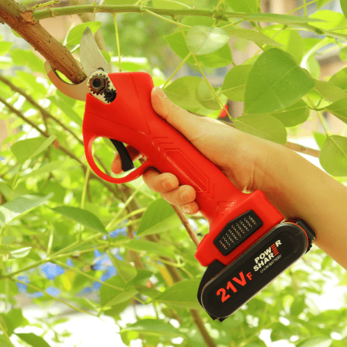 Akumulátorové zahradní nůžky pro profesionální prořezávání – ergonomický design, tichý chod