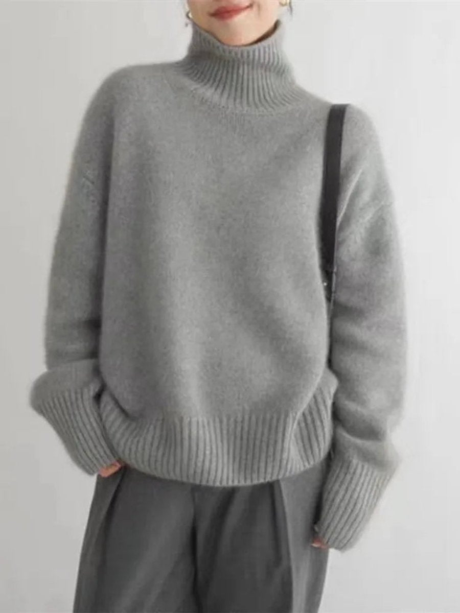 Dámský kašmírový svetr s rolákem a žebrovanými manžetami, oversized design v heb 3