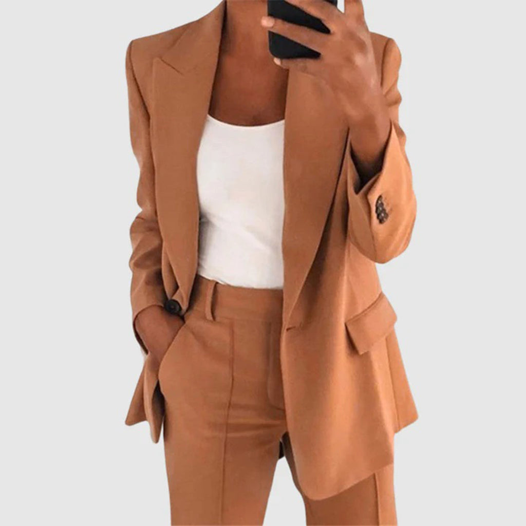 Dámský kostýmní set se sakem a kalhotami – elegantní dvoudílný outfit pro formální i neformální příležitosti 3