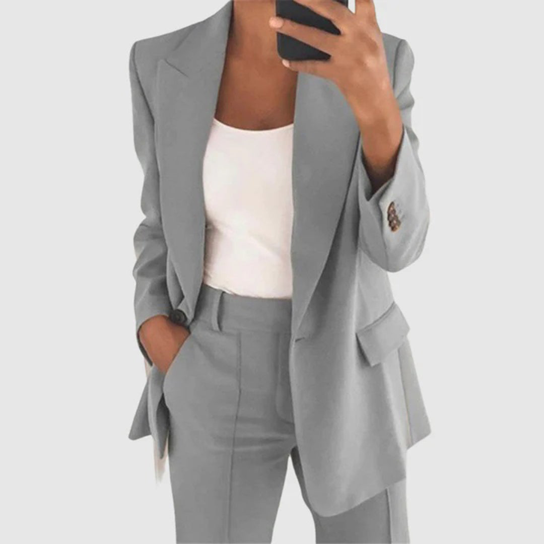 Dámský kostýmní set se sakem a kalhotami – elegantní dvoudílný outfit pro formální i neformální příležitosti 5