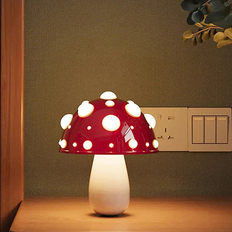 Designová LED lampa s unikátním designem 1