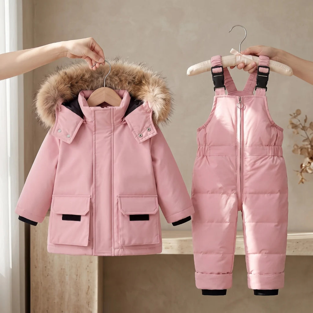 Dětská prošívaná bunda s kapucí, ideální pro zimní období, vyrobená z teplého polyester 13