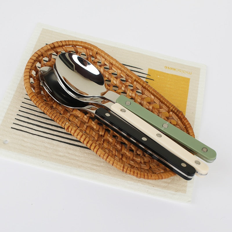 Elegantní 24dílná sada příborů z nerezové oceli pro 6 osob – sofistikovaný design pro každodenní použití i zvláštní příležitosti 4