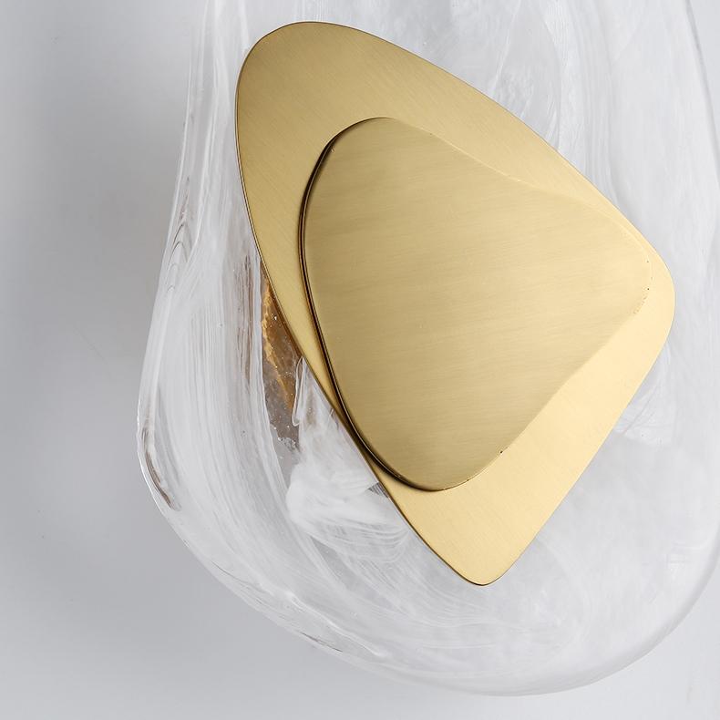 Elegantní designová nástěnná lampa 4