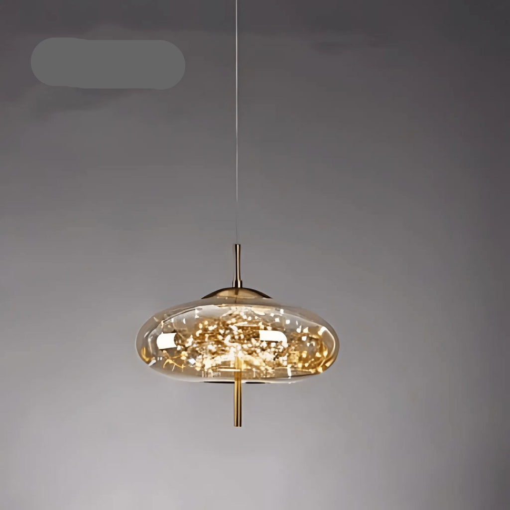 Elegantní závěsná lampa se skleněným stínidlem a motivem víly 10