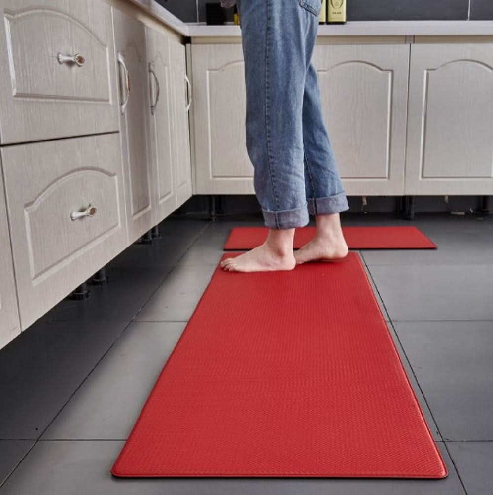 Ergonomická protiskluzová kuchyňská rohož s voděodolnou úpravou v moderním tmavě š 0