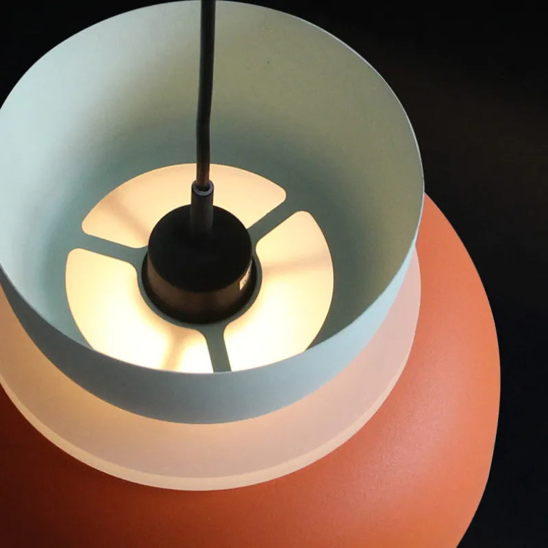 Jemná záře skandinávské závěsné lampy 8