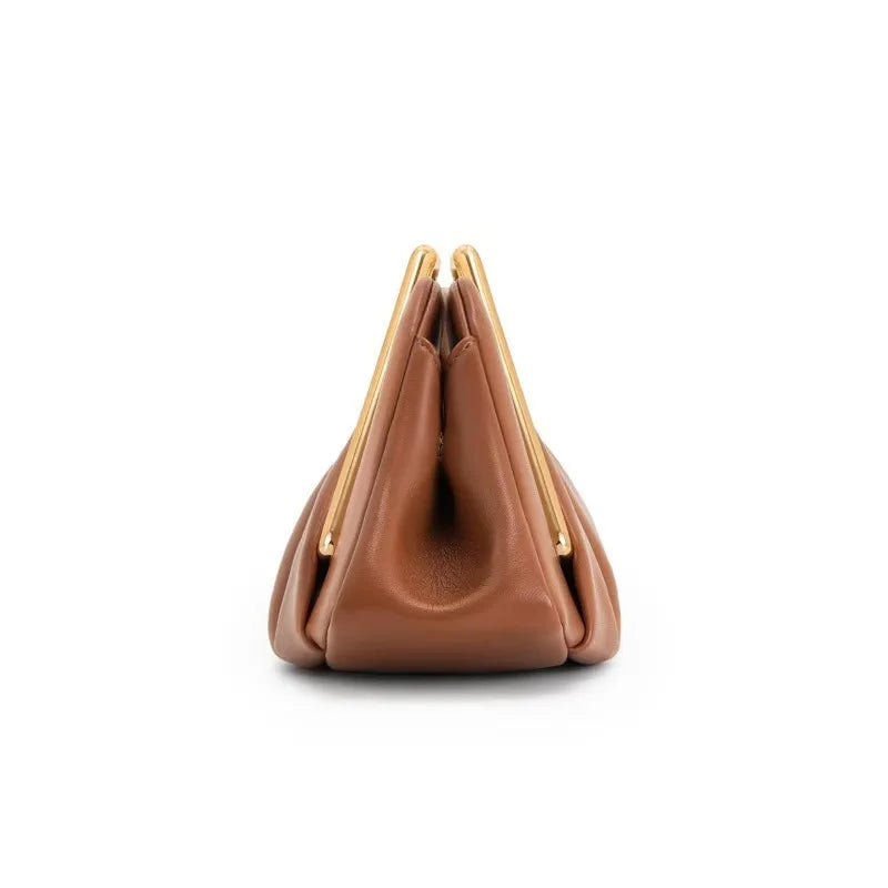 Kabelka s origami designem a prostorným interiérem vyrobená z měkké mikrovláknové kůže 4
