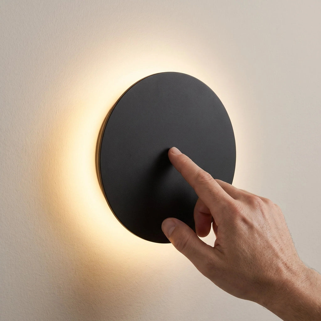 Kulaté nástěnné svítidlo LED s dotykovým stmíváním, minimalistický design v černé nebo bí 4
