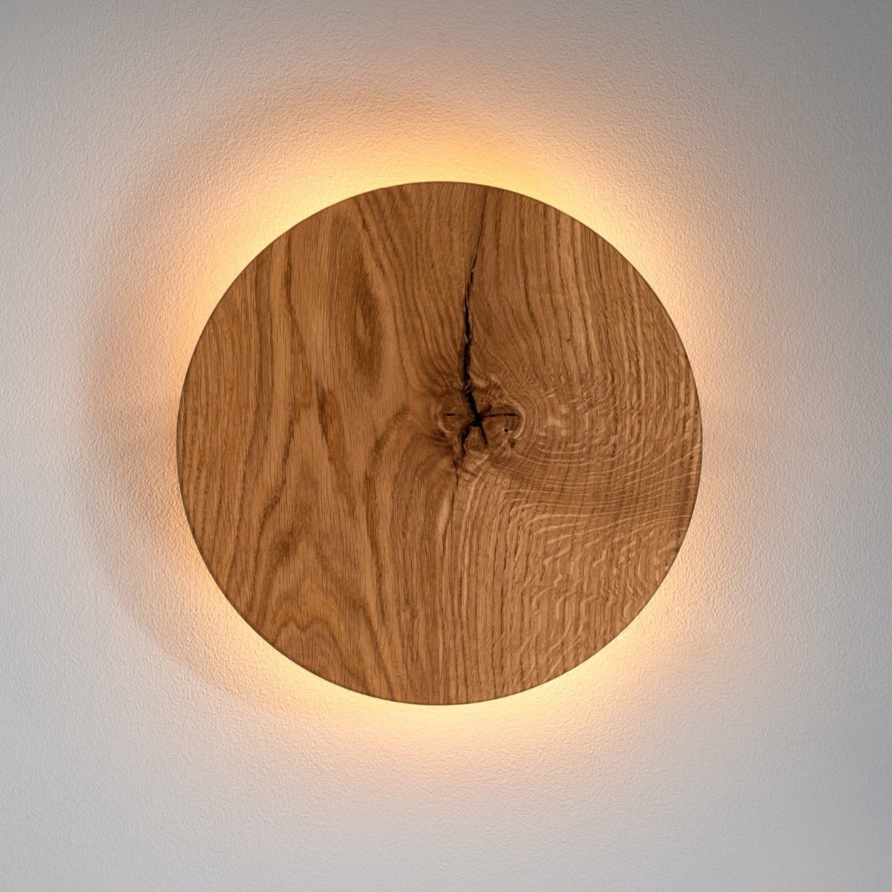 Kulaté dubové nástěnné svítidlo s měkkým nepřímým osvětlením – minimalistický skandinávský design – průměr 22 cm nebo 28 cm 7