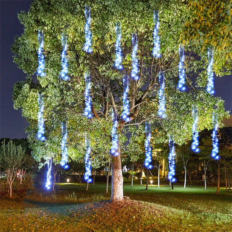 LED girlanda s efektem meteorického roje - Barevná světla do zahrady a na terasu 0