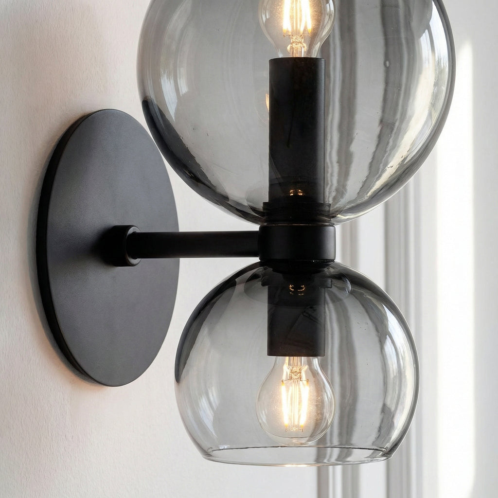 LED nástěnné svítidlo s dvojitým osvětlením – minimalistické bílé kovové 3