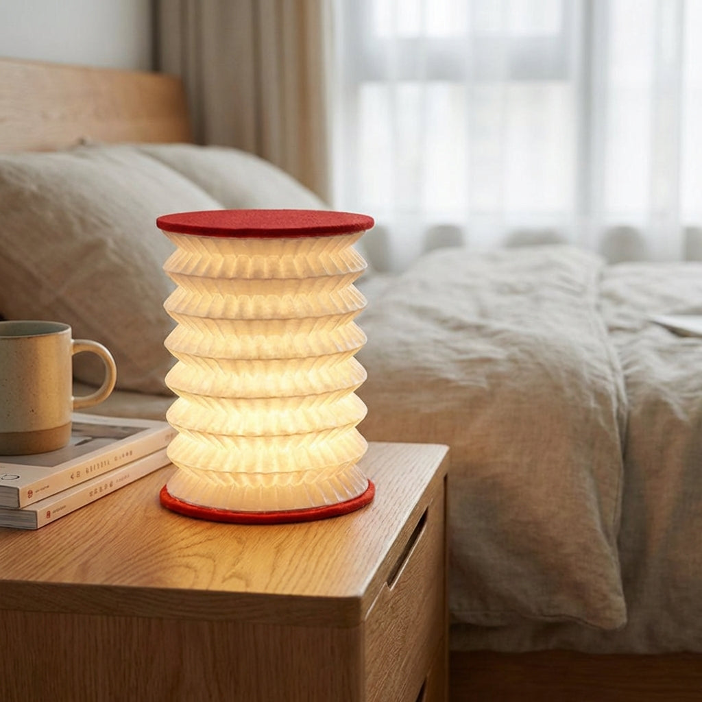 LED stolní lampa ve tvaru lucerny s klasickým designem – kompaktní a energeticky úsporná do obývacích pokojů a ložnic 1