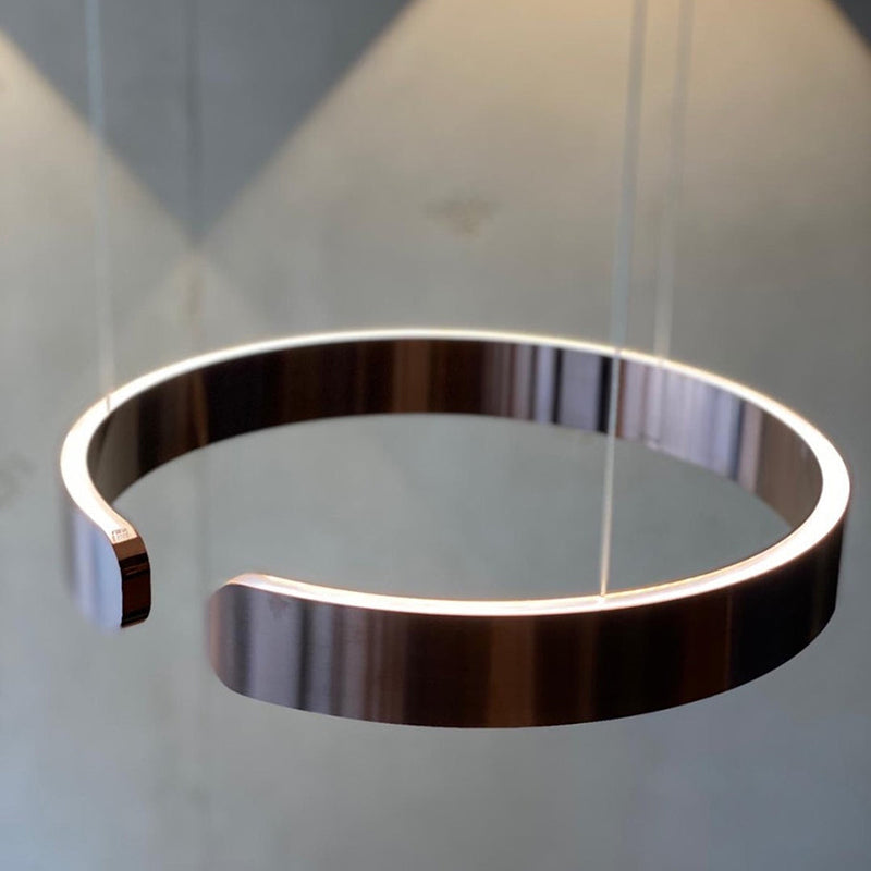 LED stropní svítidlo se stmívatelnou funkcí a nastavitelnou výškou – moderní design v černé a zlaté barvě 6