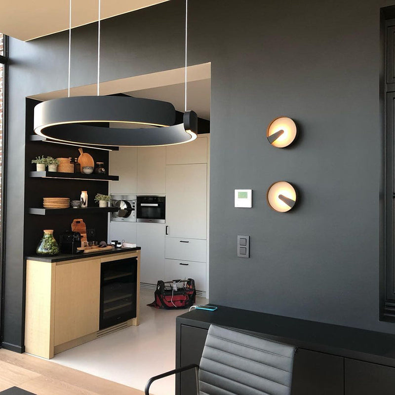 LED stropní svítidlo se stmívatelnou funkcí a nastavitelnou výškou – moderní design v černé a zlaté barvě 8