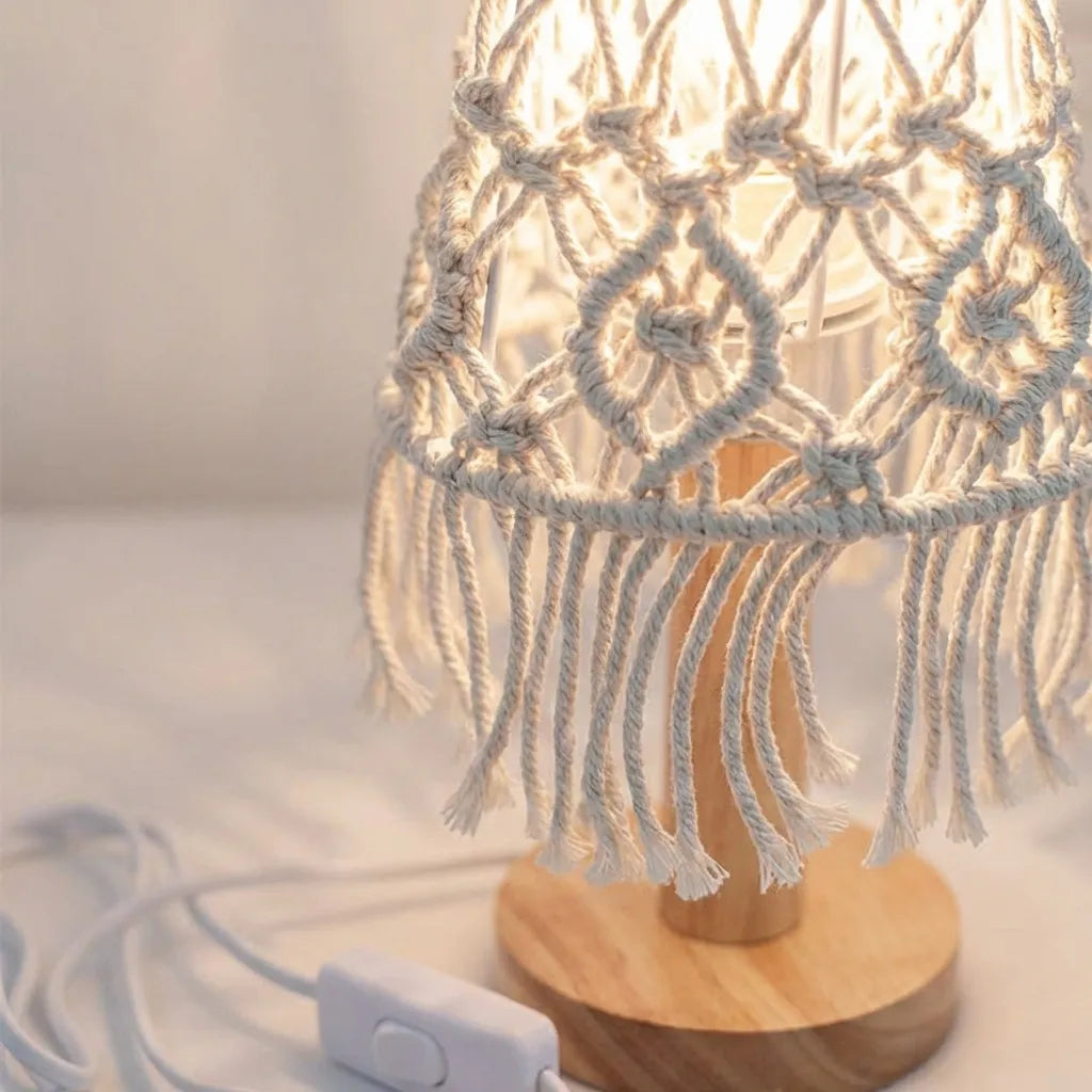 Lampa na Noční Stolek s Teplým Osvětlením a Dekorativním Stínidlem – Moderní Design, 30 cm 3