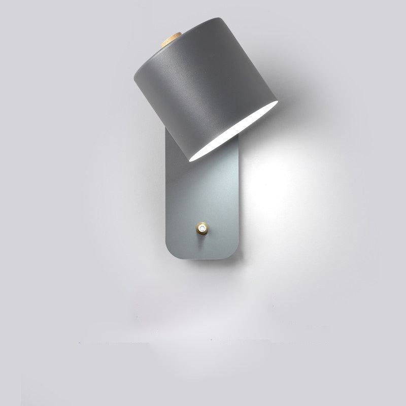 Moderní LED nástěnné svítidlo s vestavěným vypínačem – elegantní kovový design do interiéru 6