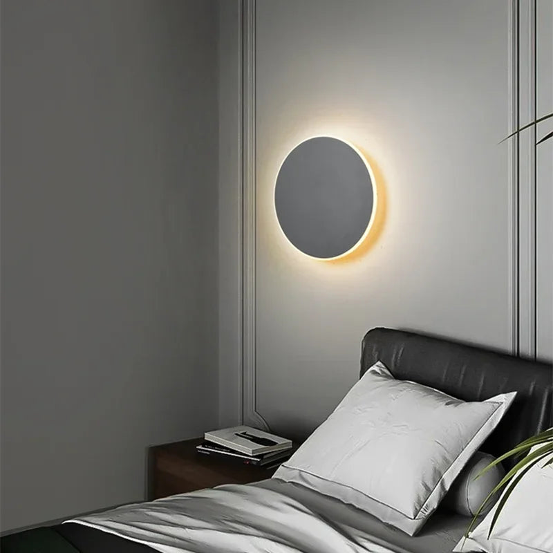 Moderní kulatá LED nástěnná lampa s lesklým efektem 9