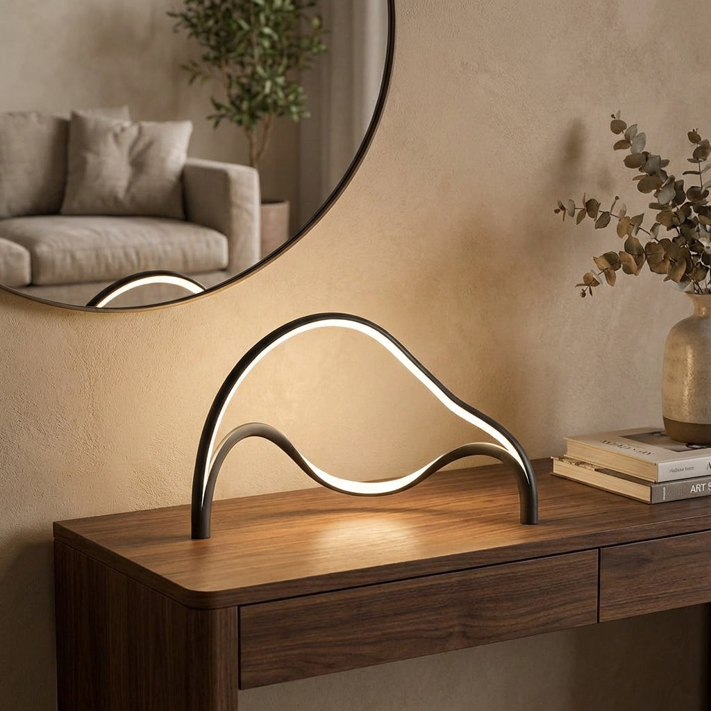 Moderní stolní lampa s integrovaným LED světlem – kompaktní design pro použití u postele nebo na stůl – kovová a akrylová povrchová úprava 0