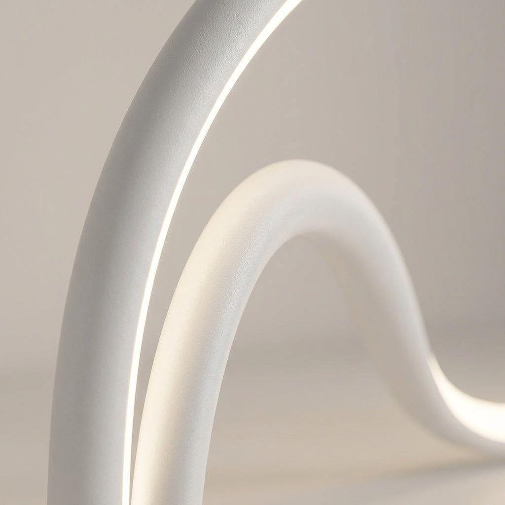 Moderní stolní lampa s integrovaným LED světlem – kompaktní design pro použití u postele nebo na stůl – kovová a akrylová povrchová úprava 2