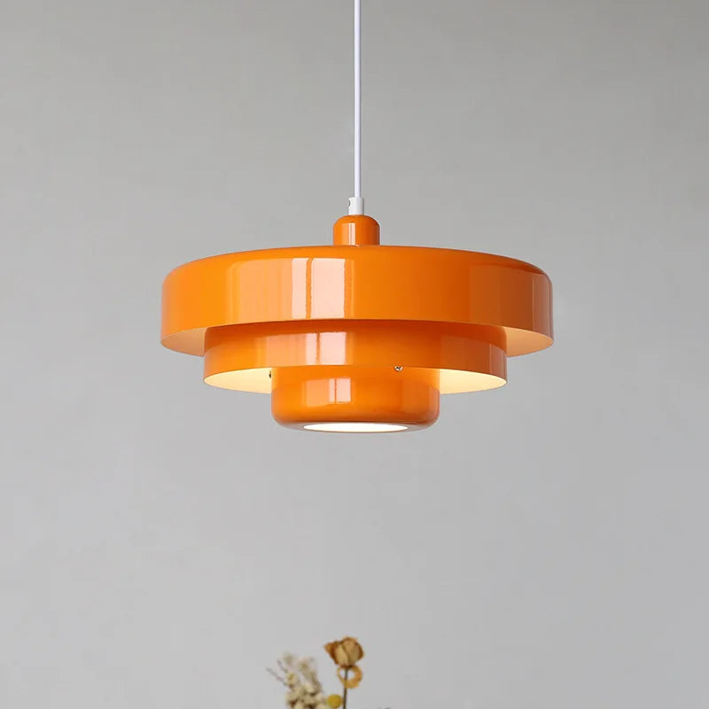 Moderní závěsná lampa s elegantním vzhledem 0