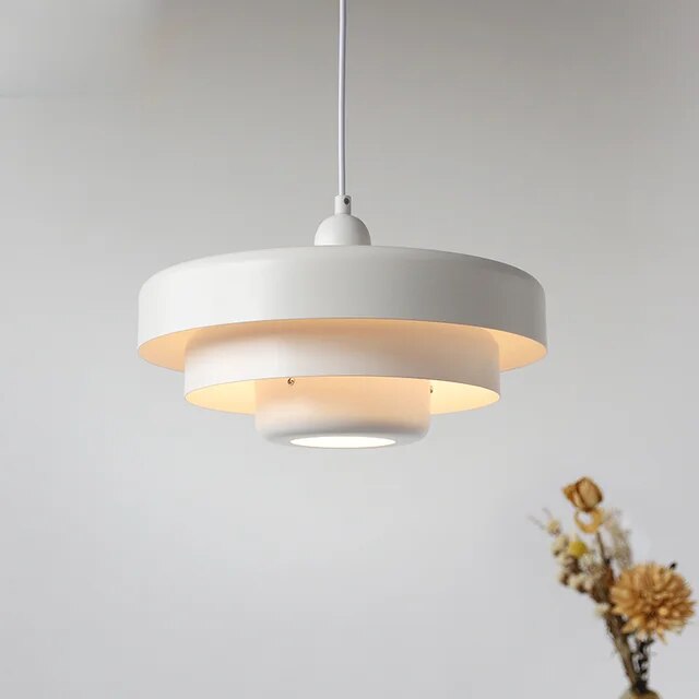 Moderní závěsná lampa s elegantním vzhledem 6
