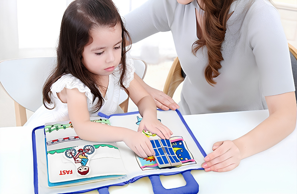 Montessori látkový sešit s aktivitami pro batolata – interaktivní vzdělávací hračka s 10 stránkami 4