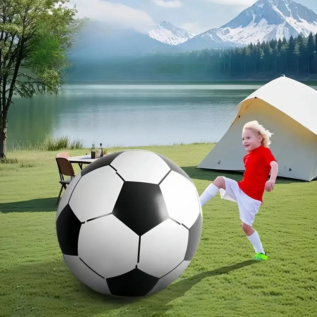 Nafukovací obří fotbalový míč pro venkovní hry, lehký PVC design ideální pro rodinné aktivity a 3