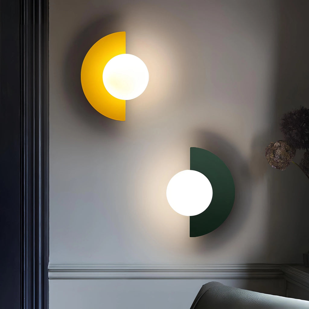 Nástěnná lampa LED v půlkruhovém designu ve stylu mid-century, vícebarevná, rozměry 3