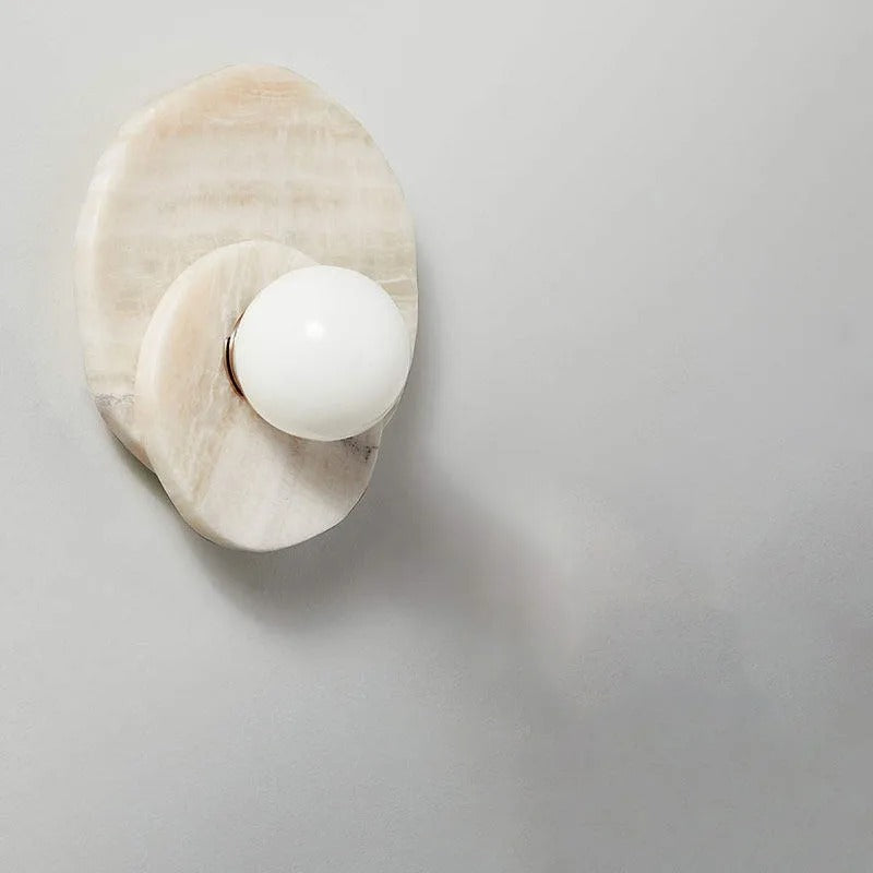 Nástěnná lampa s kulovým difuzorem a travertinovým designem, moderní osvětlení pro stylové inter 4