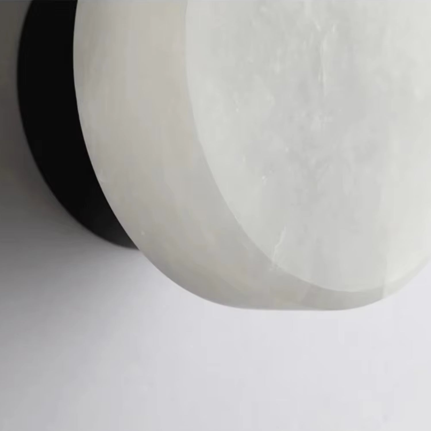 Nástěnná lampa s vestavěnou LED z mramoru a hliníku, moderní design pro elegantní osv 5