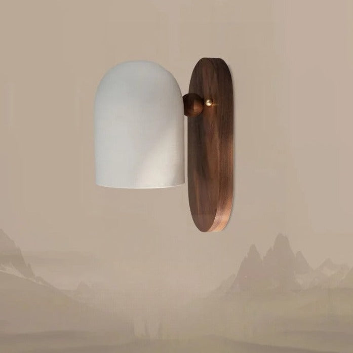 Nástěnná lampa z ořechového dřeva ve stylu wabi-sabi pro útulný interiér 0