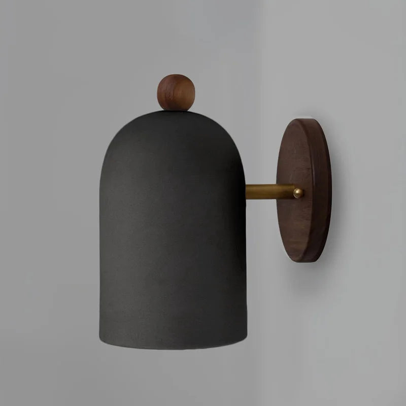 Nástěnná lampa z ořechového dřeva ve stylu wabi-sabi pro útulný interiér 9
