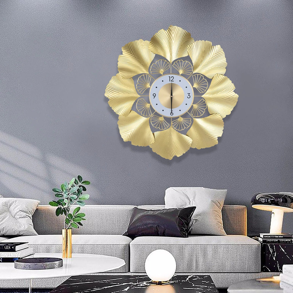 Nástěnné hodiny s tichým mechanismem a elegantním zlatým designem, inspirované moderním ginkgo 2