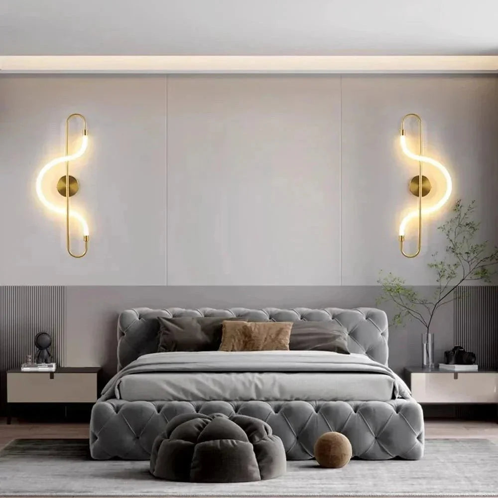 Nástěnné svítidlo LED s oválnou zadní deskou, minimalistický design, bílá barva,  2