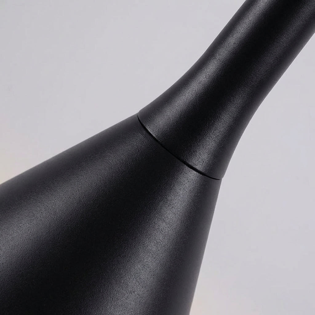 Nástěnné Svítidlo s Nastavitelným Kabelem – Skandinávský Minimalistický Design z Pryskyřice a Hliníku 3