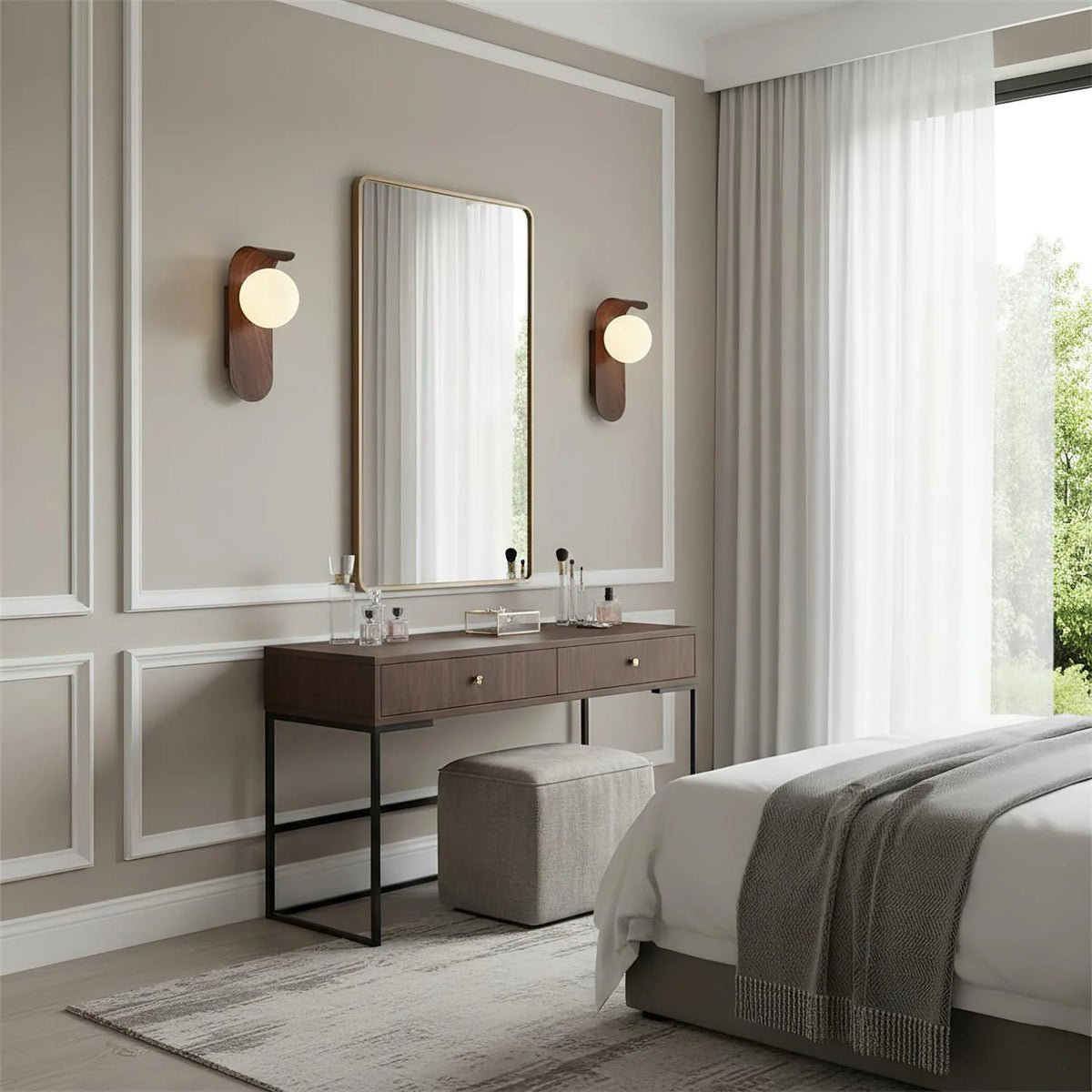 Nástěnné svítidlo s opálovým stínidlem a dřevěným efektem v kulovém design 8