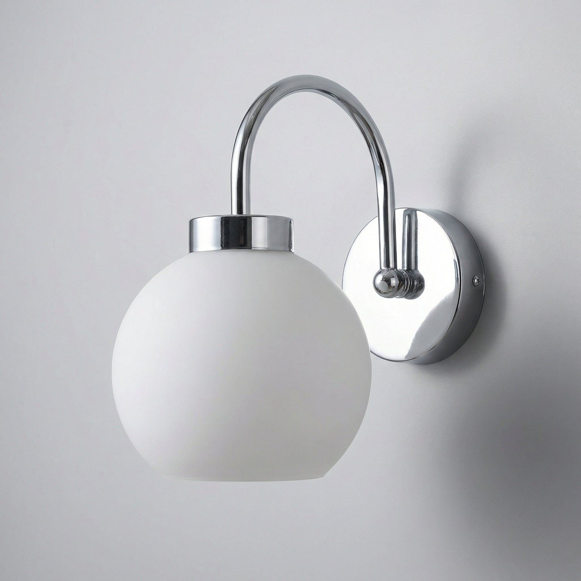 Nástěnné svítidlo ze saténu a skla – kulovitý design s měkkým světlem, 23 cm – moderní svítidlo do ložnice 2