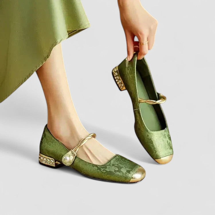 Ortopedické boty Mary Jane s nízkým blokovým podpatkem, elegantními detaily a černou kůží 0