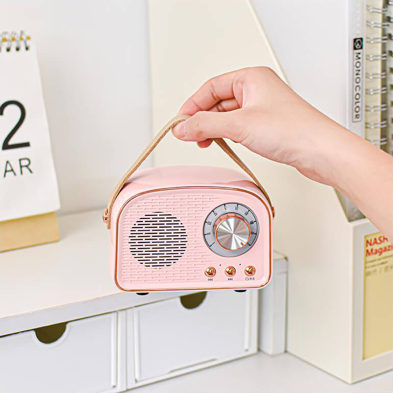 Přenosný Bluetooth reproduktor v retro stylu s vysoce kvalitním zvukem a dlouhou výdrží baterie – kompaktní a stylový design 4