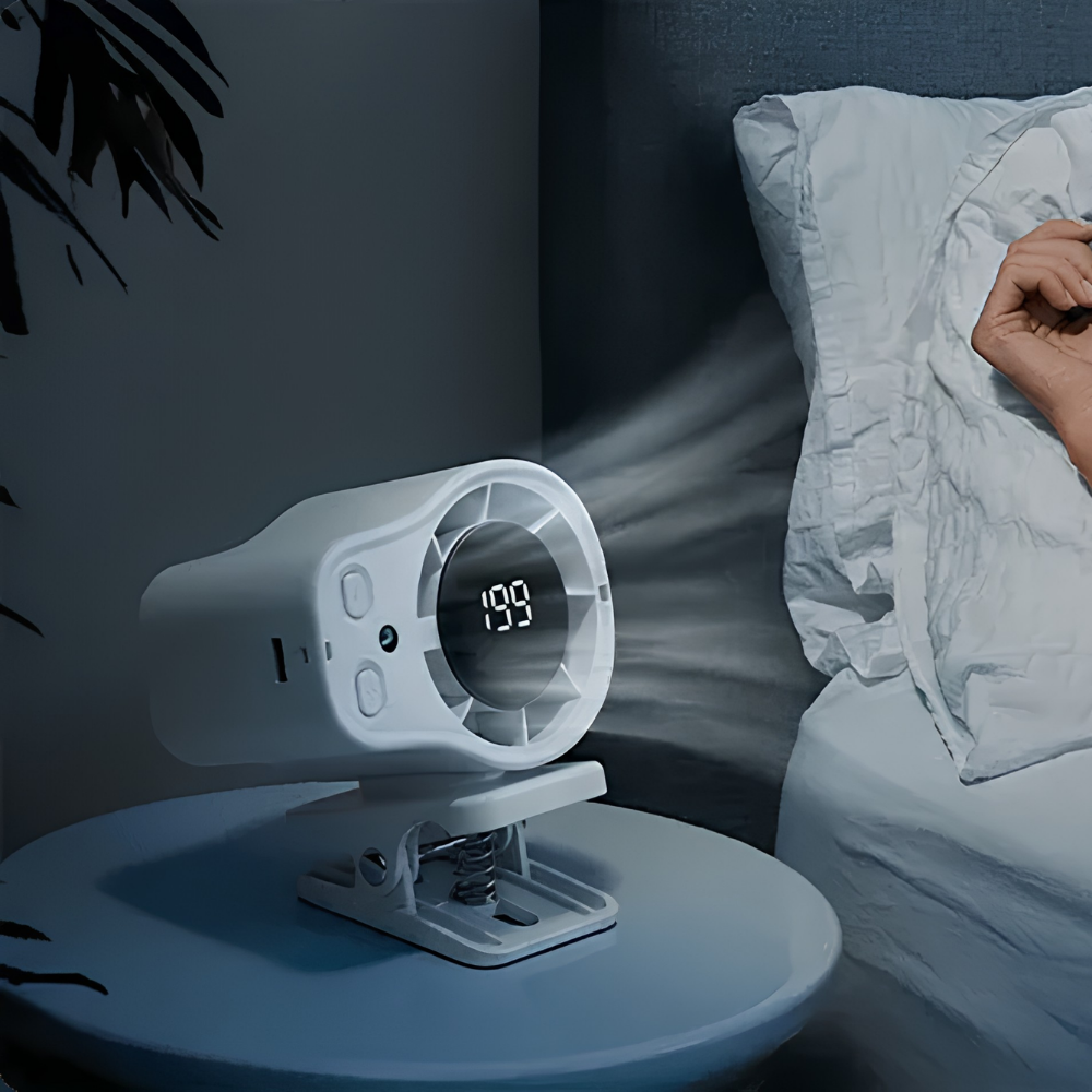 Přenosný ventilátor s připínacím mechanismem, nastavitelným průtokem vzduchu a LED displejem – kompaktní chlazení na stůl nebo na cesty 4