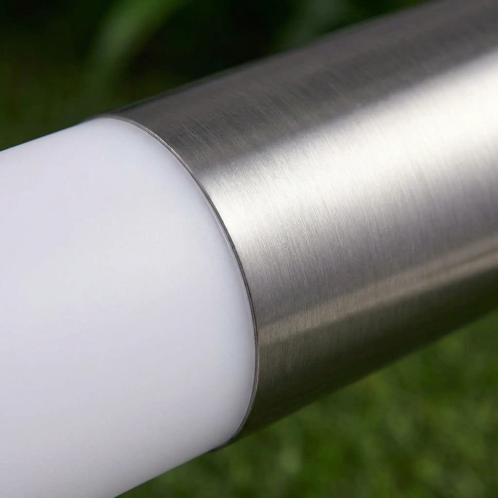 Solární LED zahradní lampy s automatickým přepínáním - válcové, teplé bílé světlo, odolné vůči povětrnostním vlivům 3