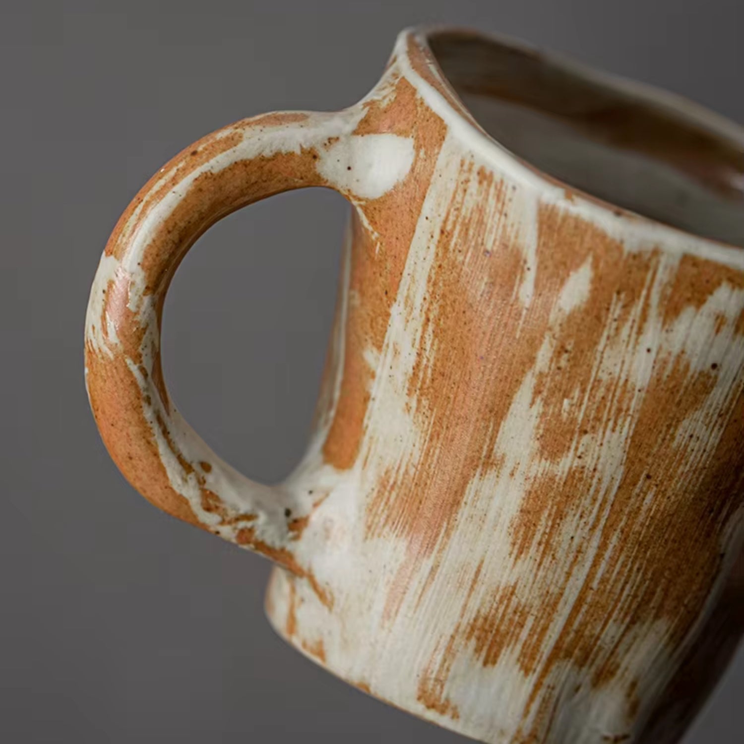 Ručně vyrobený porcelánový stojan na kávu s keramickým odkapávačem a dřevěným 2
